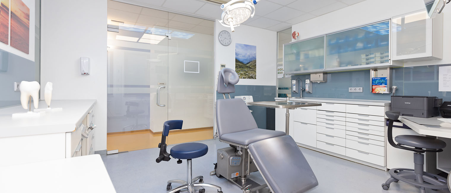 Praxisrundgang Mund-, Kiefer-, Gesichts- und Oralchirurgie Weiden